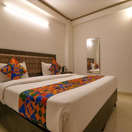 Fabexpress Dolphin International Near Delhi Airport Hotel New Delhi Ngoại thất bức ảnh