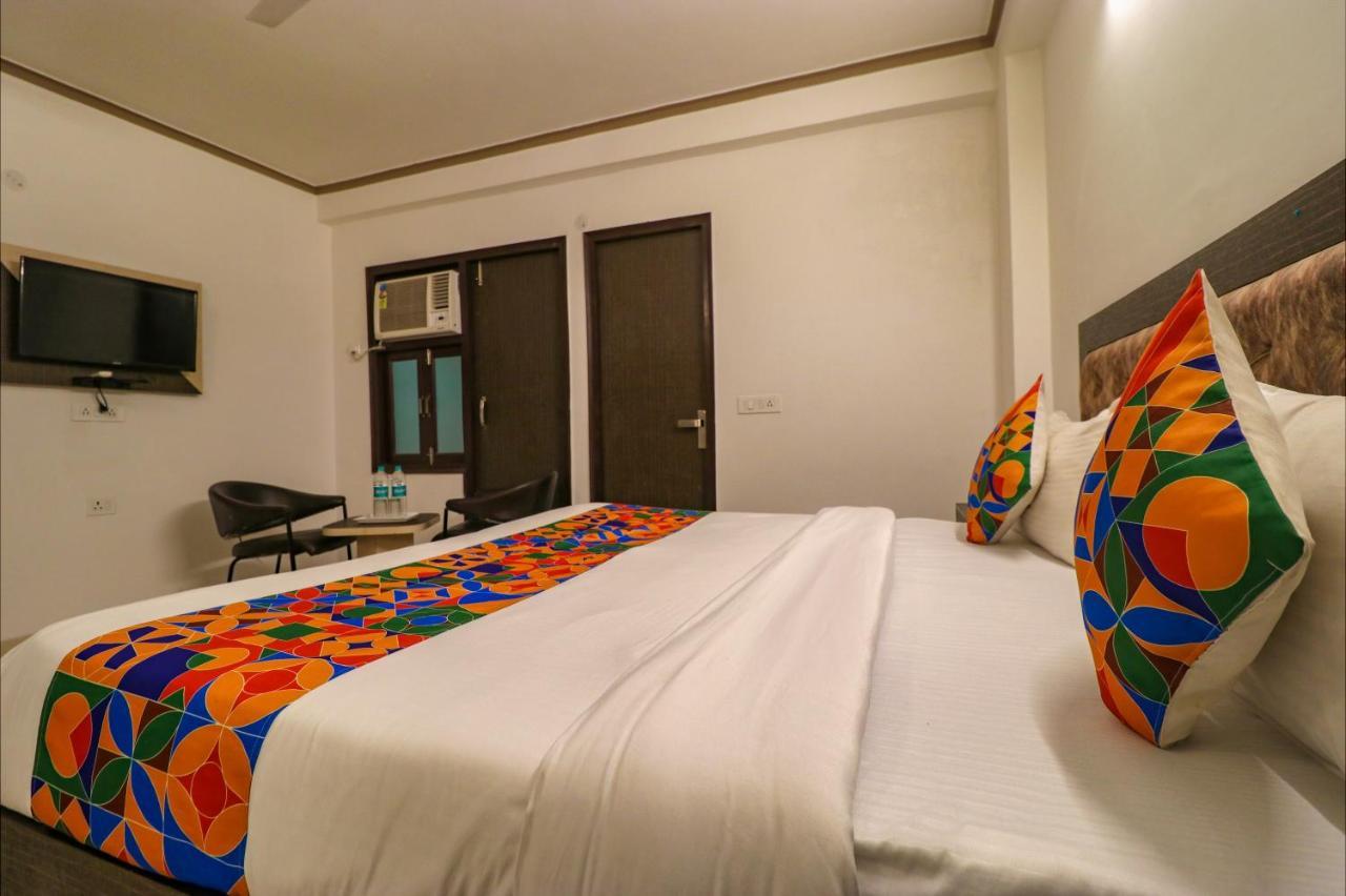 Fabexpress Dolphin International Near Delhi Airport Hotel New Delhi Ngoại thất bức ảnh