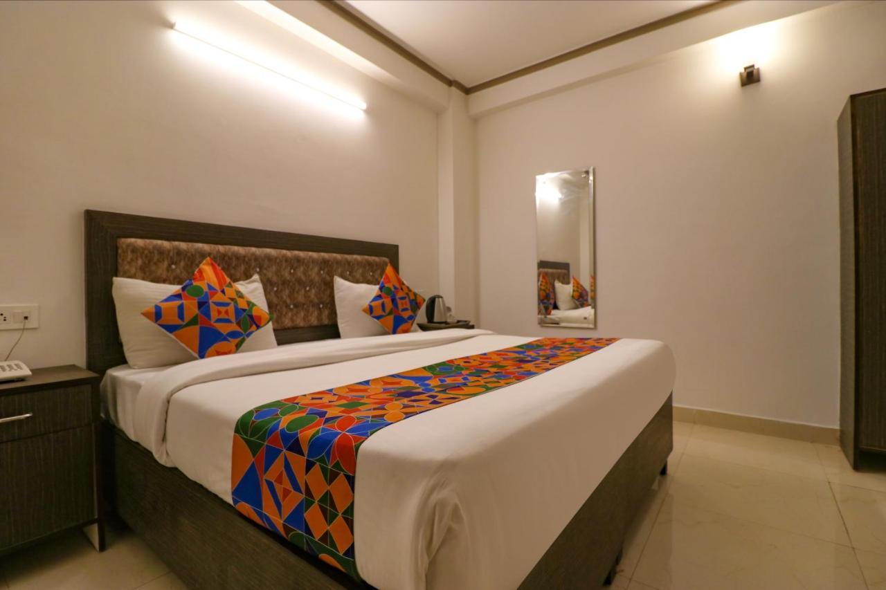 Fabexpress Dolphin International Near Delhi Airport Hotel New Delhi Ngoại thất bức ảnh